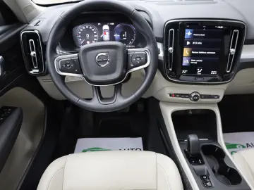 Volvo XC40 T4 RECHARGE Plug-In Hybrid 1.5 Benzina 210CP
