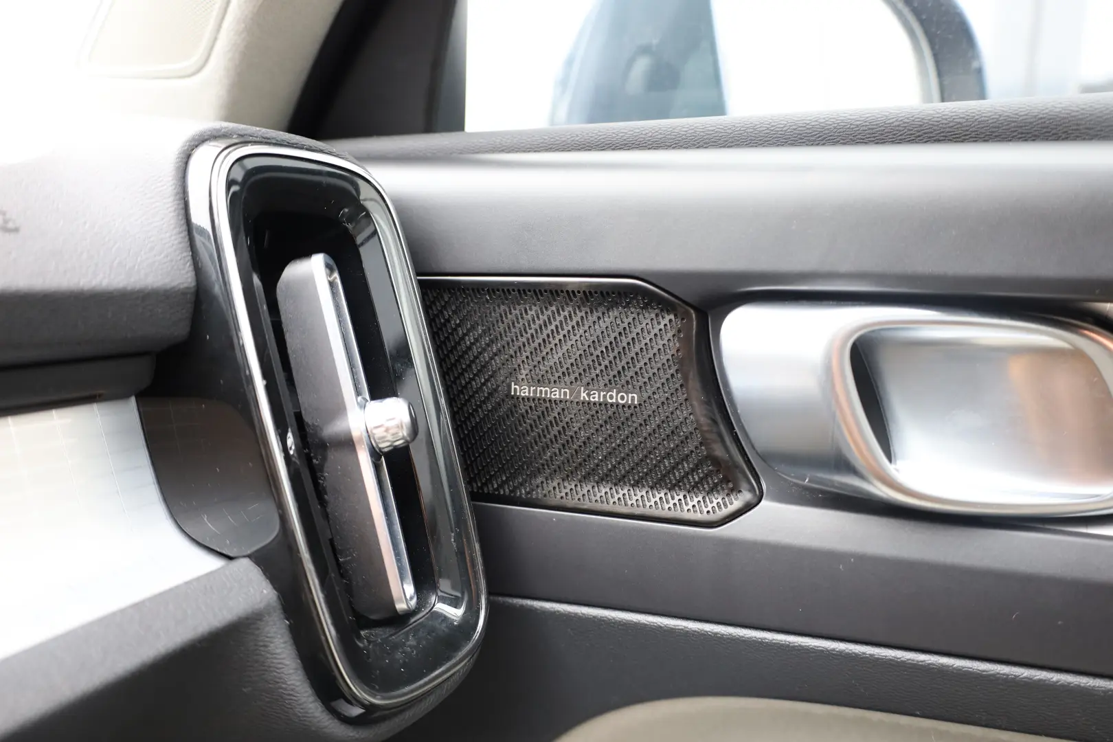 Volvo XC40 T4 RECHARGE Plug-In Hybrid 1.5 Benzina 210CP