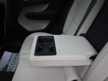 Volvo XC40 T4 RECHARGE Plug-In Hybrid 1.5 Benzina 210CP