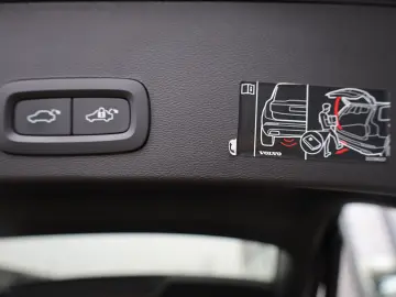 Volvo XC40 T4 RECHARGE Plug-In Hybrid 1.5 Benzina 210CP