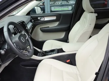 Volvo XC40 T4 RECHARGE Plug-In Hybrid 1.5 Benzina 210CP