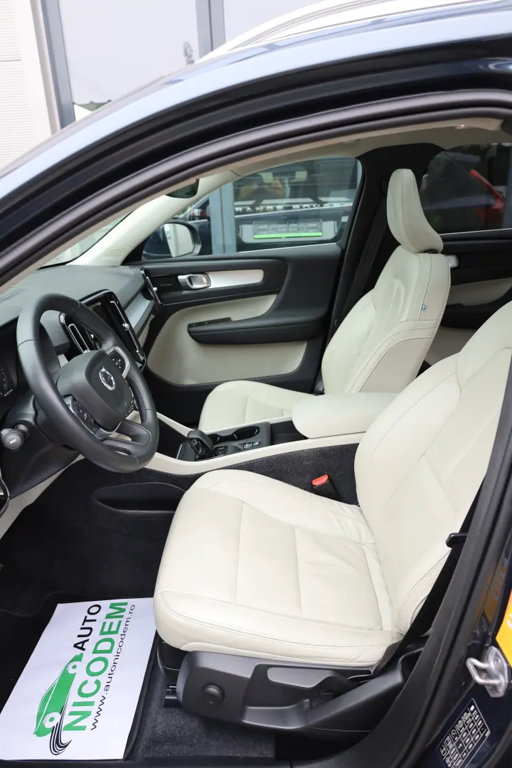 Volvo XC40 T4 RECHARGE Plug-In Hybrid 1.5 Benzina 210CP