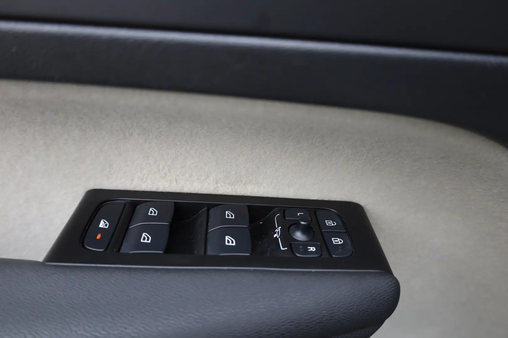 Volvo XC40 T4 RECHARGE Plug-In Hybrid 1.5 Benzina 210CP