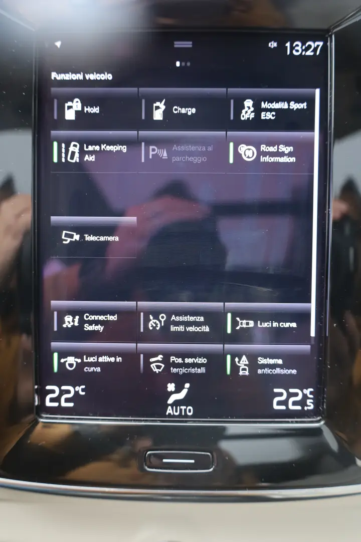 Volvo XC40 T4 RECHARGE Plug-In Hybrid 1.5 Benzina 210CP