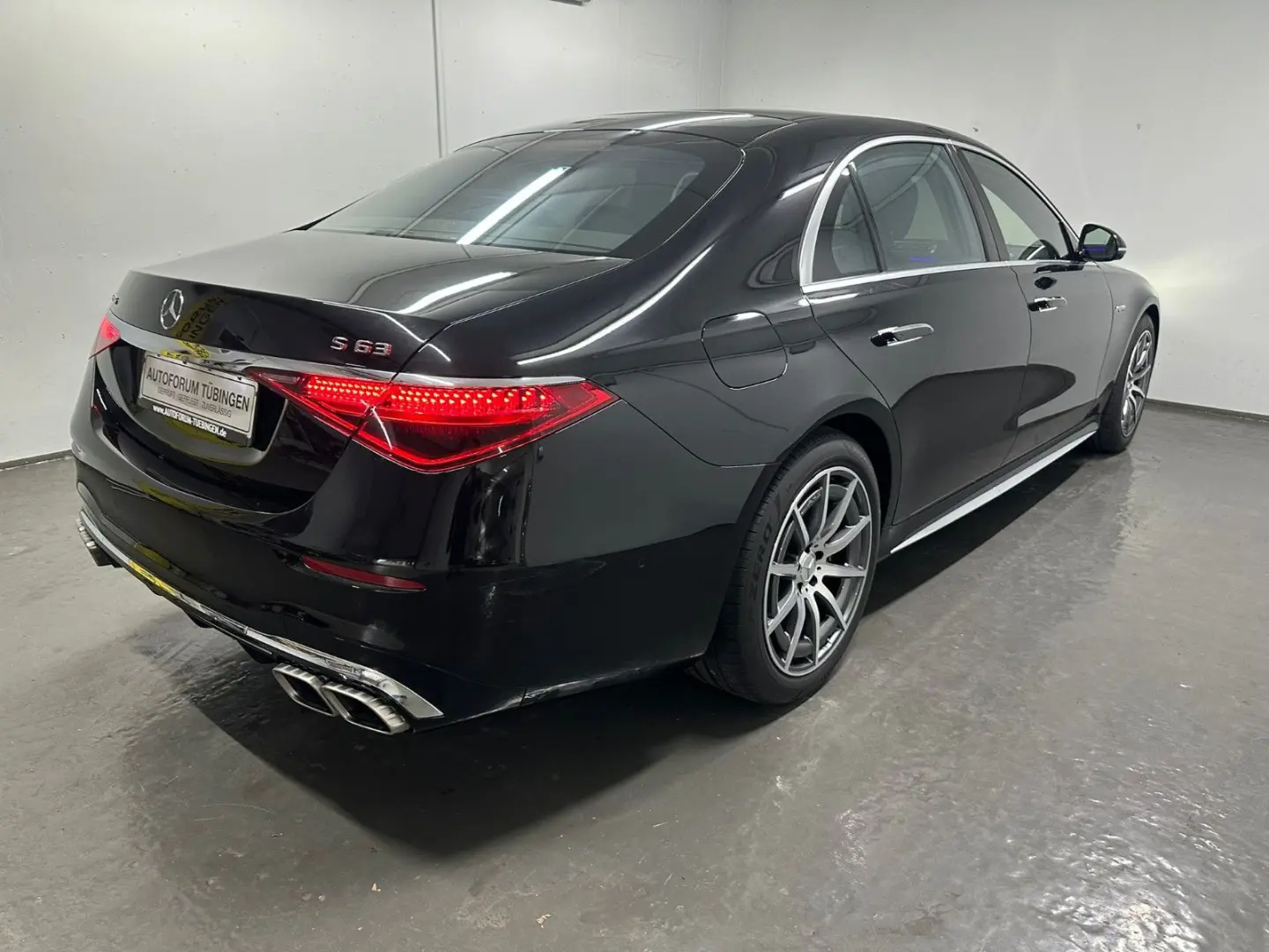 S 63 E Performance L  PANORAMA FONDENTERTAINMENT