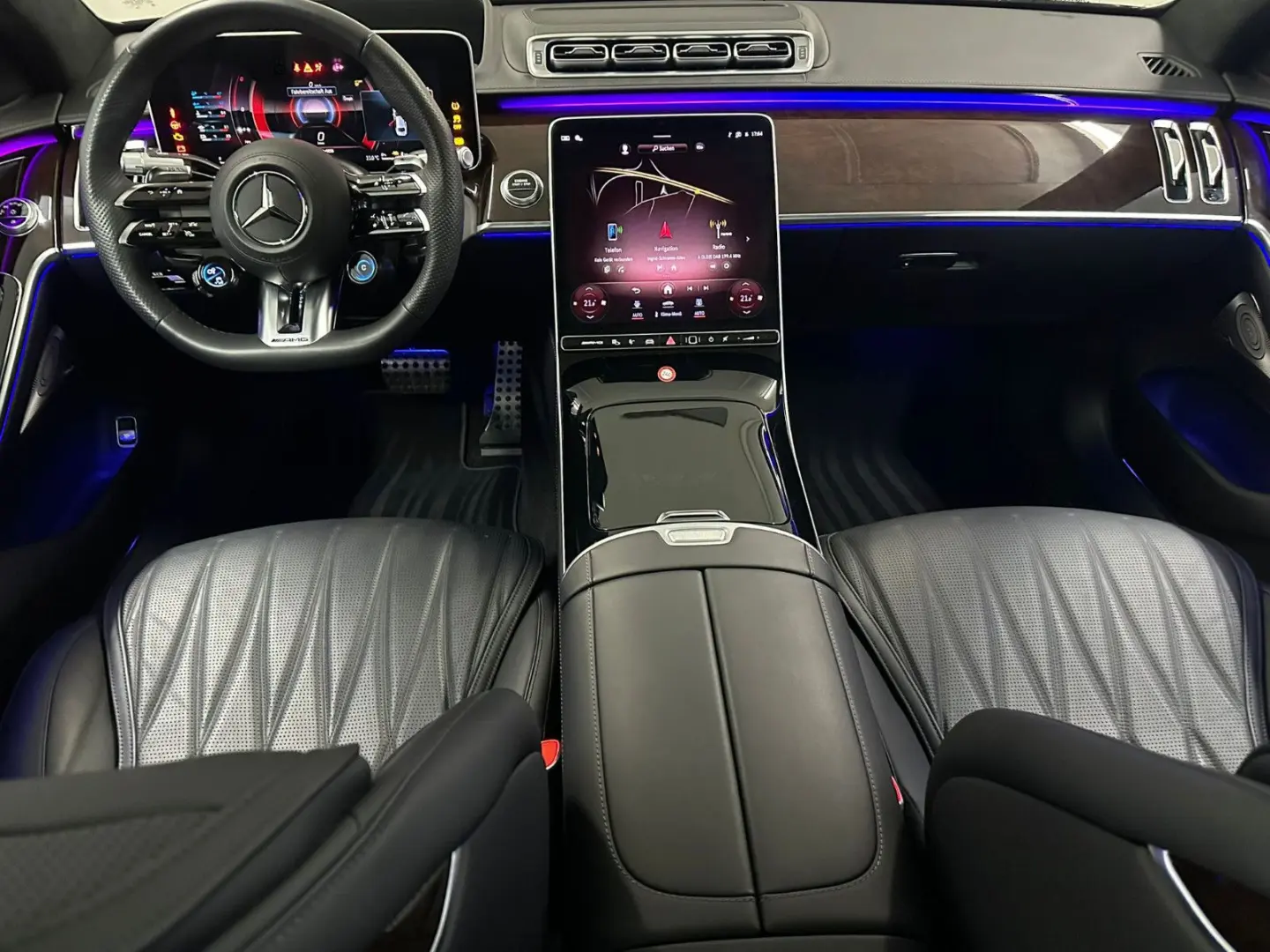 S 63 E Performance L  PANORAMA FONDENTERTAINMENT