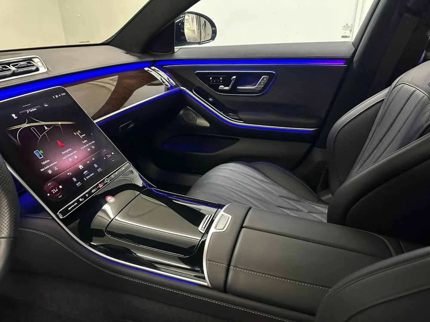 S 63 E Performance L  PANORAMA FONDENTERTAINMENT