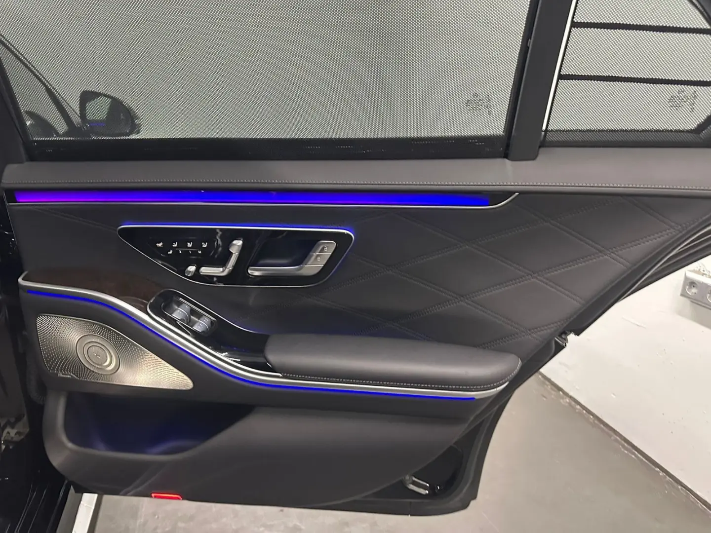 S 63 E Performance L  PANORAMA FONDENTERTAINMENT