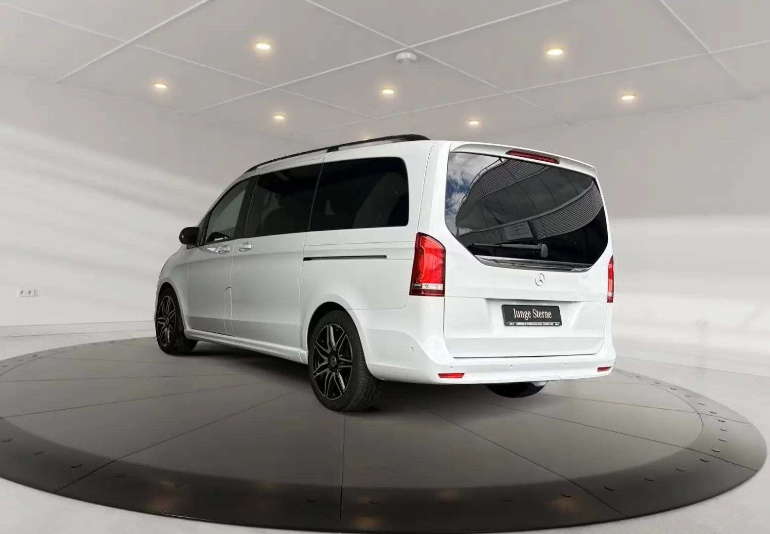 V 220 d AMG-Line Lang DISTR. el-Tür. AHK 7-Sitze