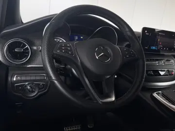 V 220 d AMG-Line Lang DISTR. el-Tür. AHK 7-Sitze