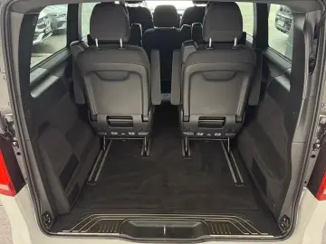 V 220 d AMG-Line Lang DISTR. el-Tür. AHK 7-Sitze