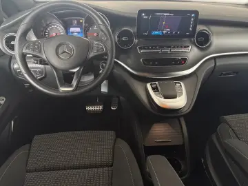 V 220 d AMG-Line Lang DISTR. el-Tür. AHK 7-Sitze