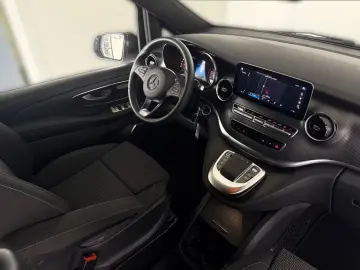 V 220 d AMG-Line Lang DISTR. el-Tür. AHK 7-Sitze