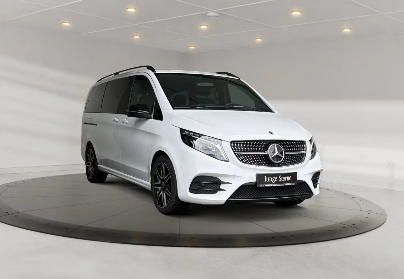 V 220 d AMG-Line Lang DISTR. el-Tür. AHK 7-Sitze