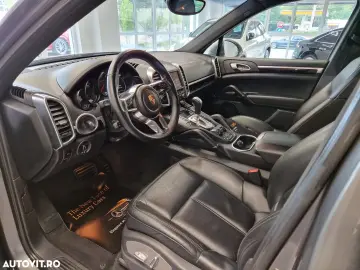Porsche Cayenne Diesel 3.0d