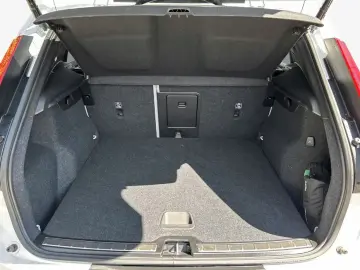 XC40 T5 Recharge DKG Ultimate Bright