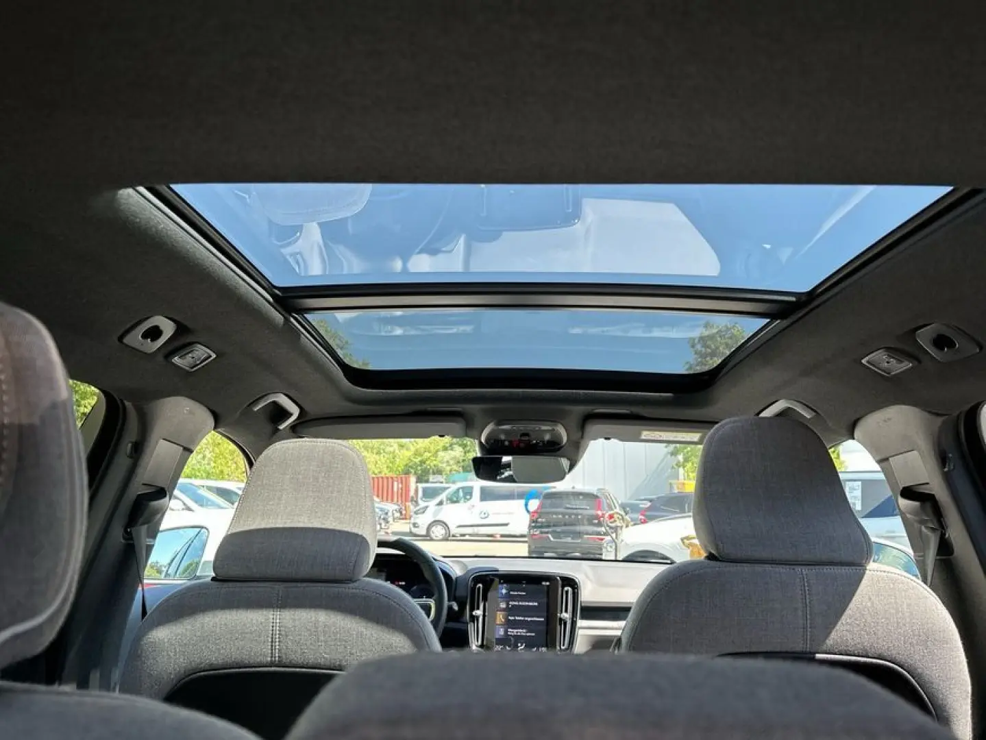 XC40 T5 Recharge DKG Ultimate Bright