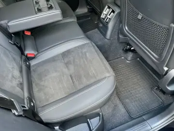 XC40 T4 Recharge Ultimate Dark LED NAVI PANO H&K