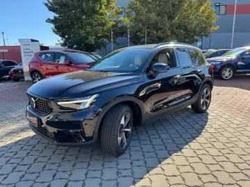 XC40 B4 B DKG Ultimate Dark HarmanKardon ACC