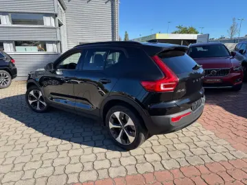 XC40 B4 B DKG Ultimate Dark HarmanKardon ACC