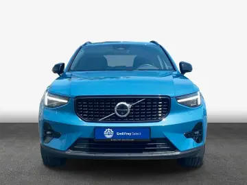 XC40 B3 B DKG Plus Dark Pano   ACC   BLIS