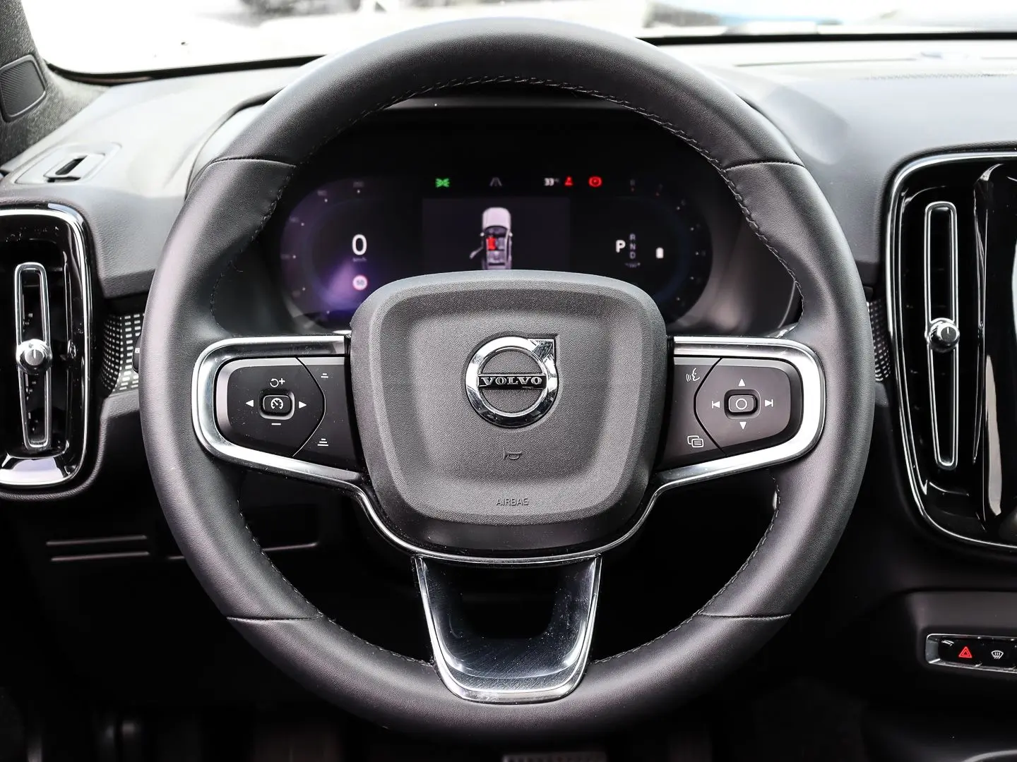 XC40 Plus Dark 2WD B3 EU6d El. Panodach Digitale