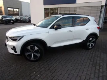 XC 40 B3 Plus Dark 2WD