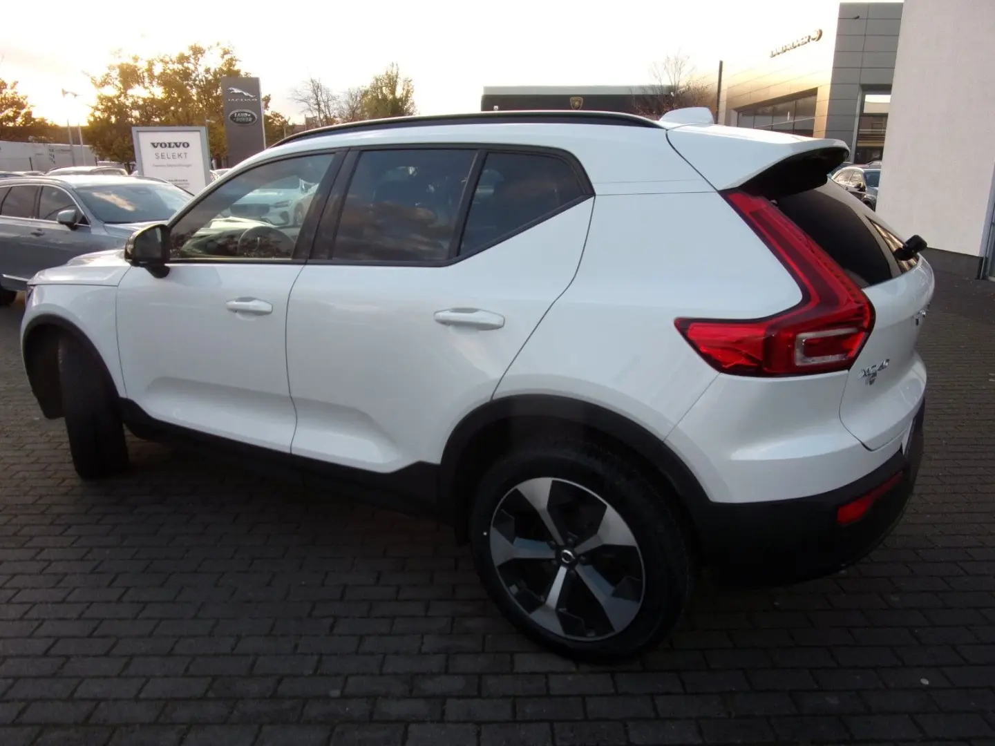XC 40 B3 Plus Dark 2WD