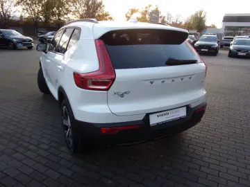 XC 40 B3 Plus Dark 2WD