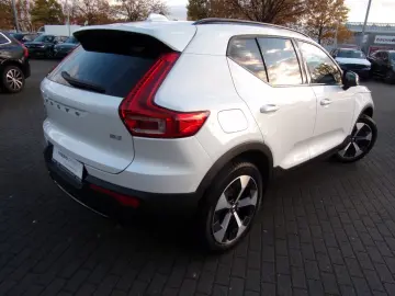 XC 40 B3 Plus Dark 2WD