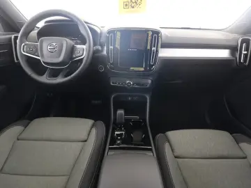 XC40 Plus Dark ACC BLIS PANODACH 360 PIXEL 0 99%