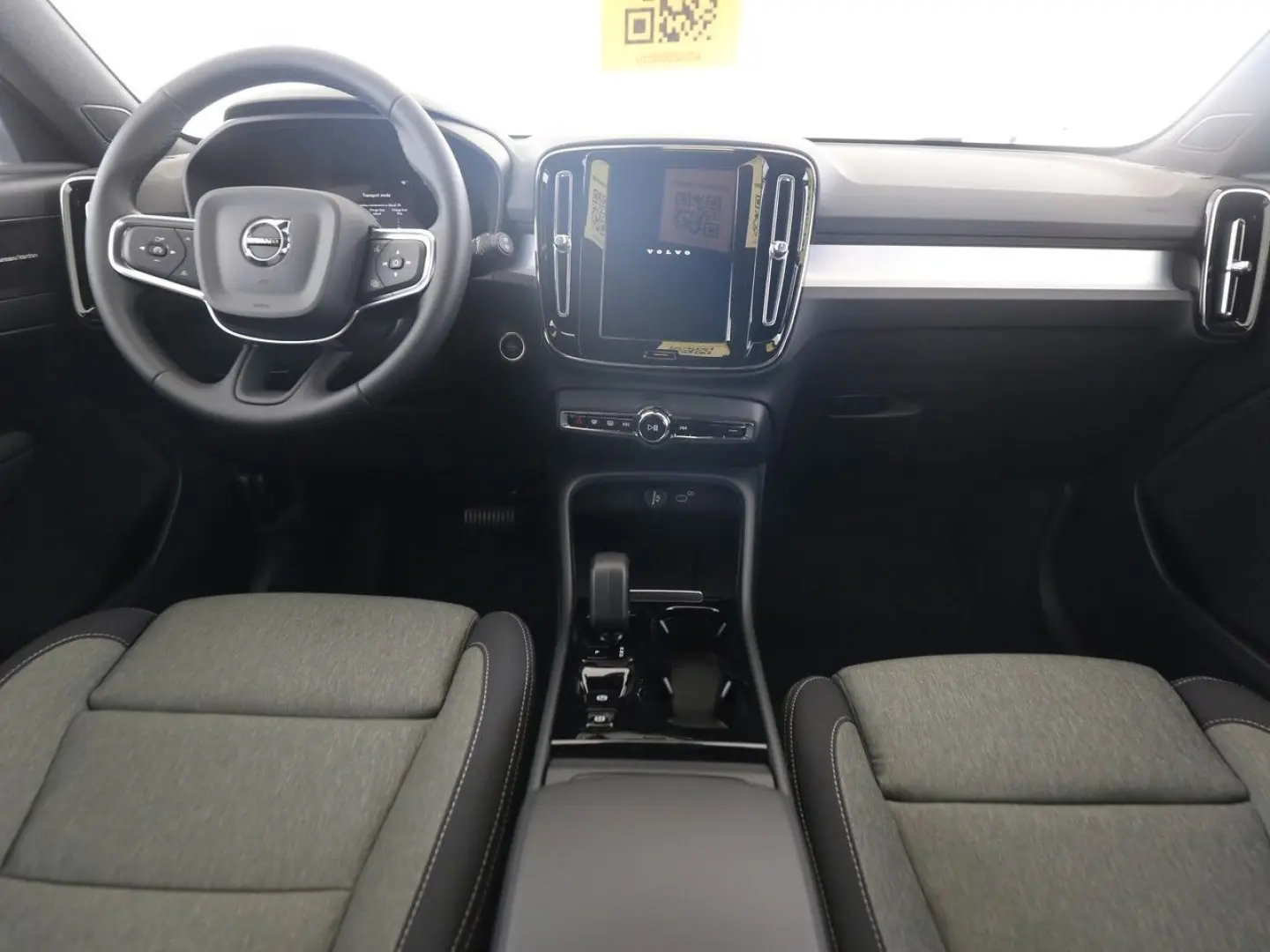 XC40 Plus Dark ACC BLIS PANODACH 360 PIXEL 0 99%