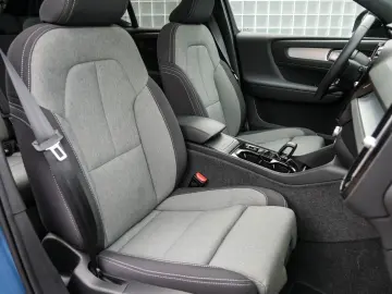 XC40 B4 Plus Memory Pano 360