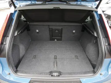 XC40 B4 Plus Memory Pano 360