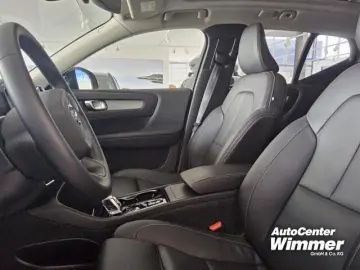 XC40 B4 B DKG Ultra Dark Driver Paket Business