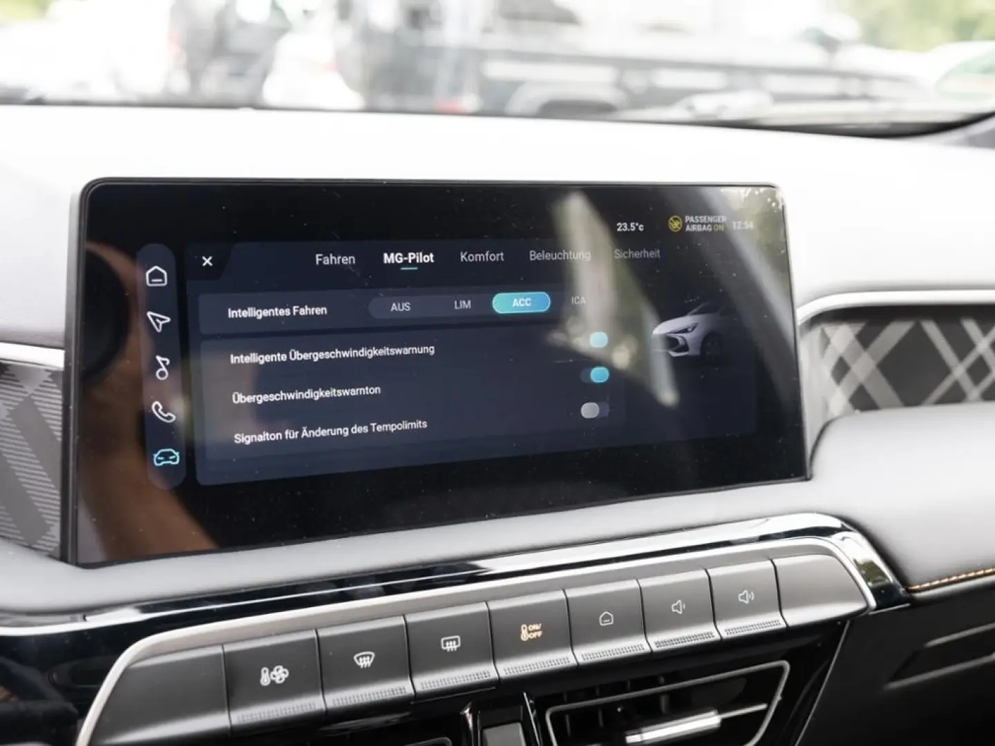 MG3 Hybrid  Standard