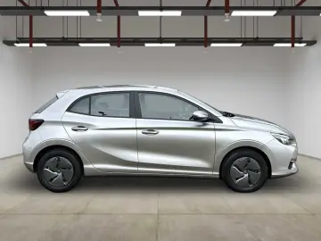 MG3 1.5 Hybrid  143kW   KAMERA ALLWETTER