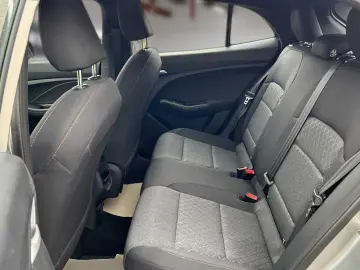 MG3 1.5 Hybrid  143kW   KAMERA ALLWETTER