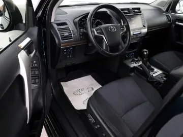 Land Cruiser Executive Aut. LED Kamera ACC AHK