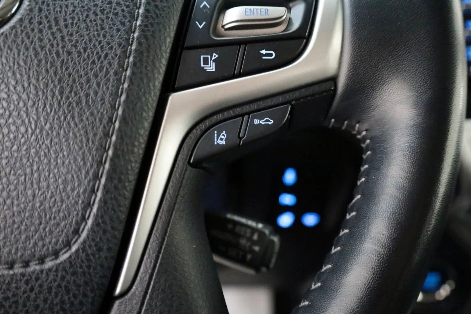 Land Cruiser Executive Aut. LED Kamera ACC AHK