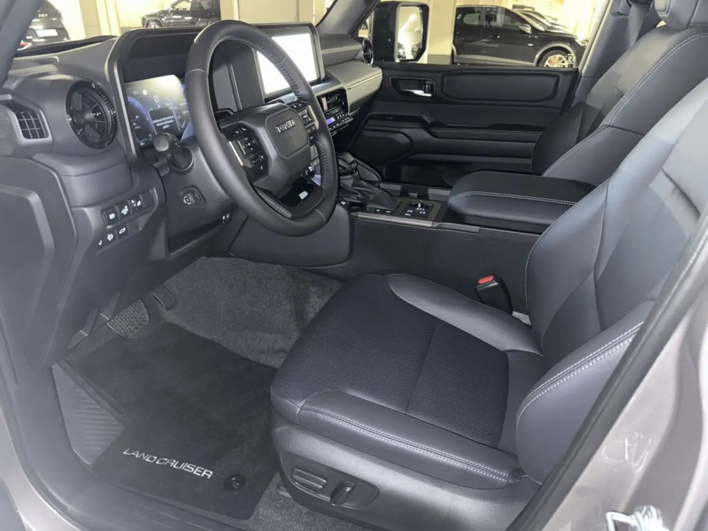 Land Cruiser 250 Executive 360  ACC Navi sofort