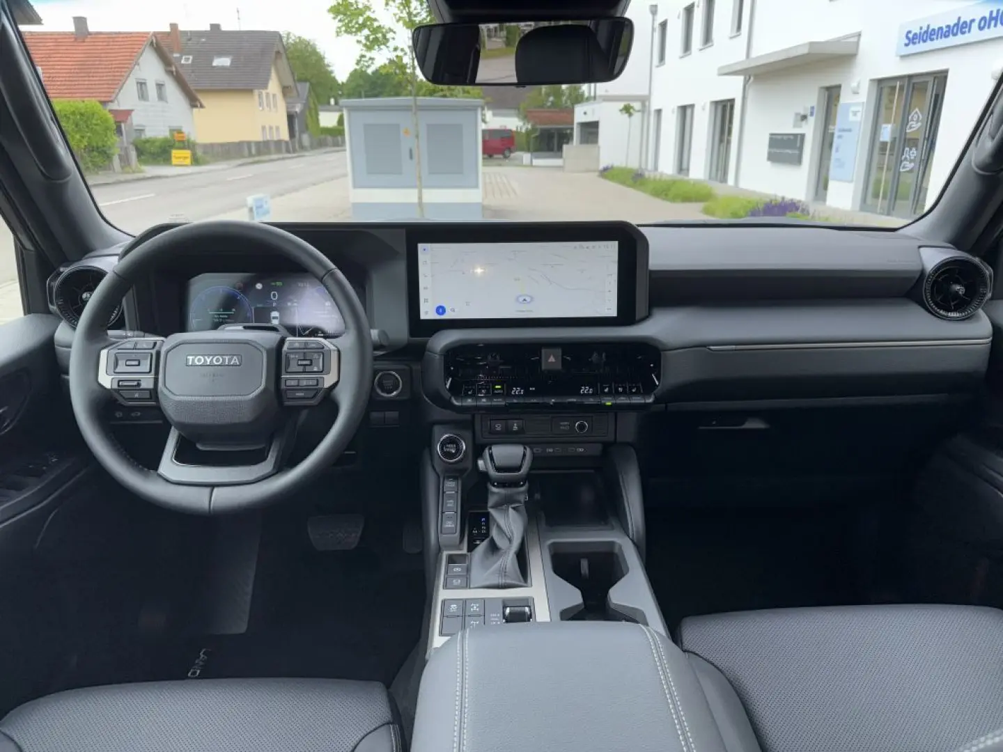 Land Cruiser 250 Executive 360  ACC Navi sofort