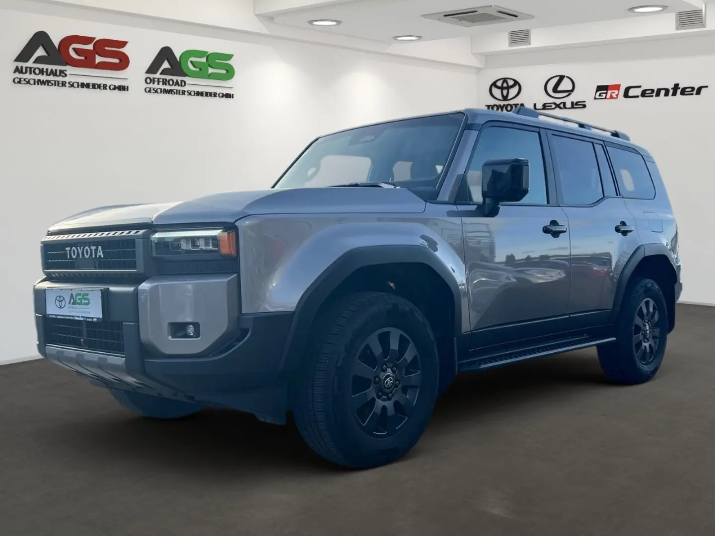 Land Cruiser 2 8 D-4D Executive LEDER BRAUN