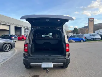 Land Cruiser 2 8 D-4D Executive LEDER BRAUN