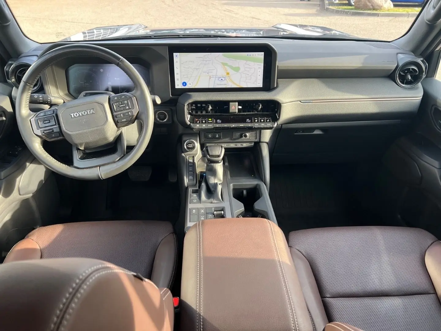 Land Cruiser 2 8 D-4D Executive LEDER BRAUN