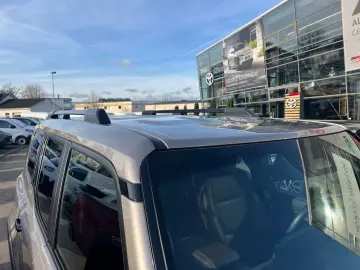 Land Cruiser 2 8 D-4D Executive LEDER BRAUN