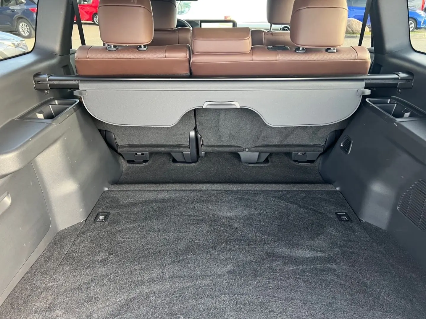 Land Cruiser 2 8 D-4D Executive LEDER BRAUN