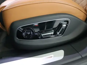 AUDI A8 60 TFSI e Long tiptronic Bang&Olufsen