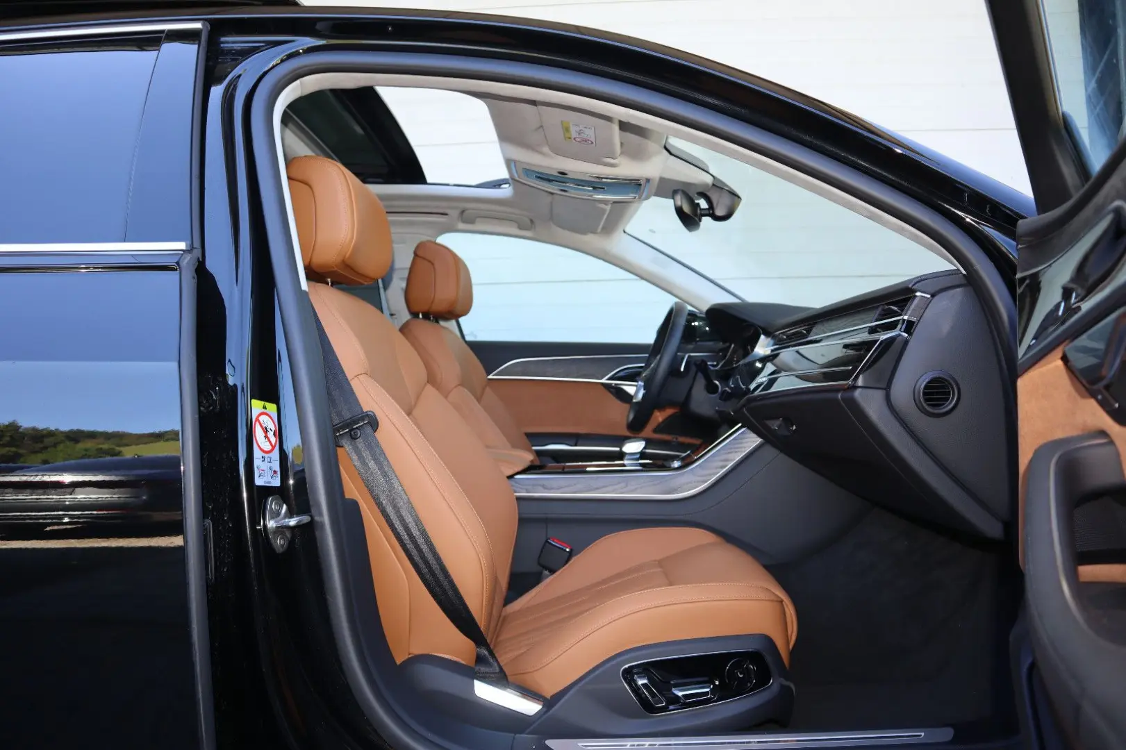 AUDI A8 50 TDI quattro SCHWARZ-COGNAC