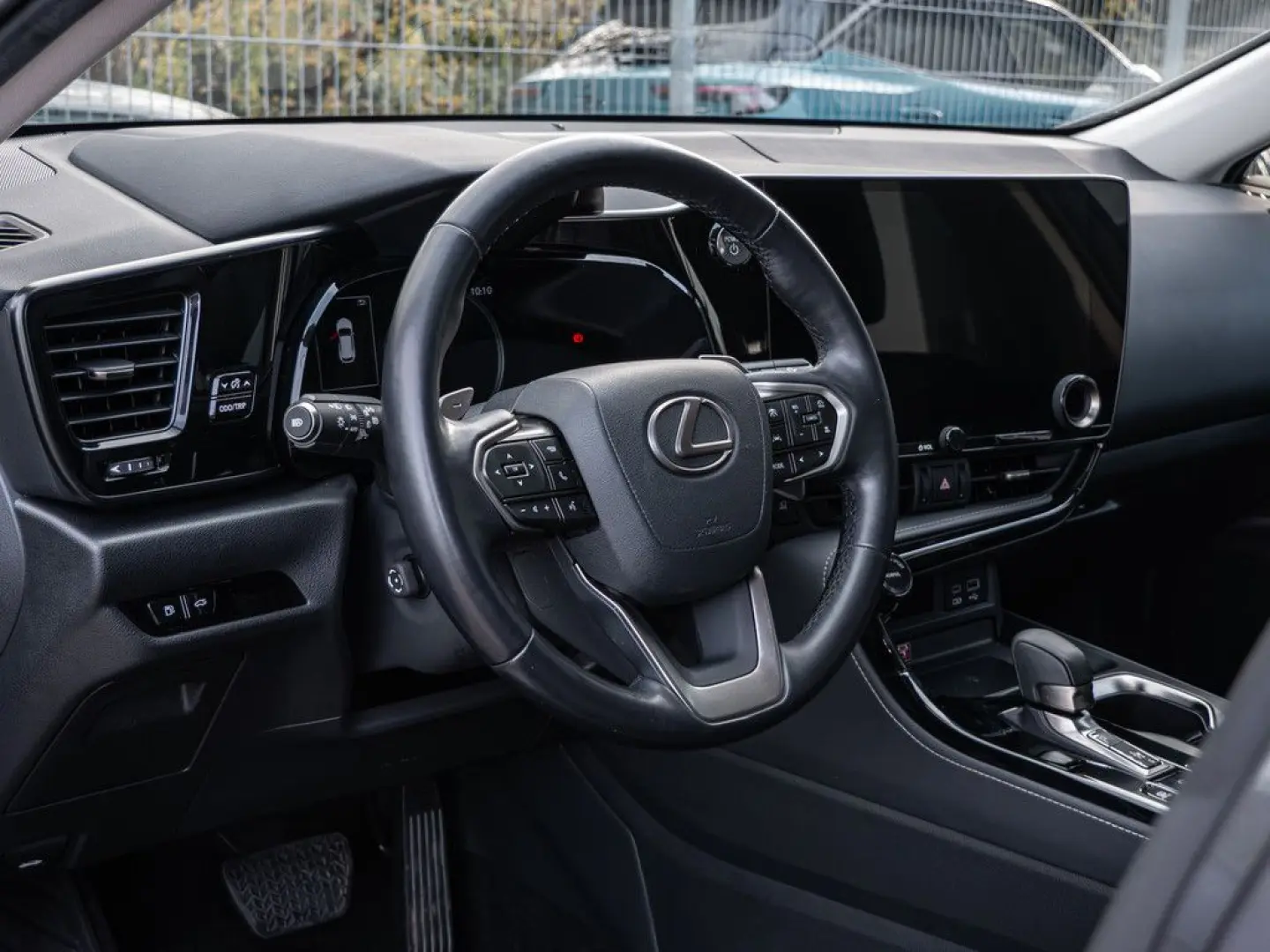 NX 450h   Executive Interieur Paket